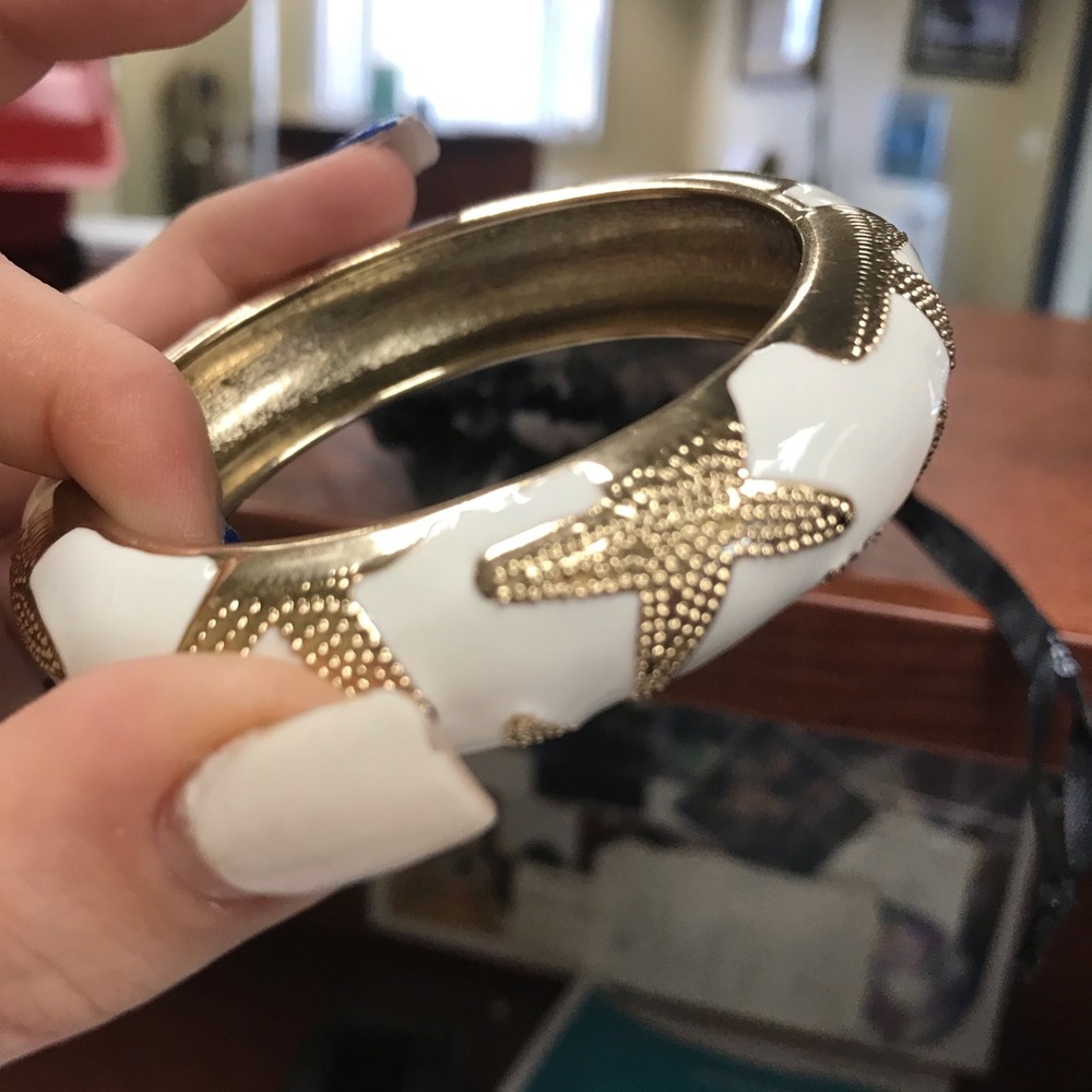 Bangle bracelet - Picture 2 of 6